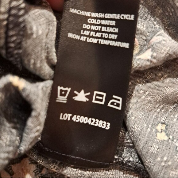 BUFFALO David Bitton black floral front-knot cap sleeve blouse top shirt size S - Picture 6 of 9